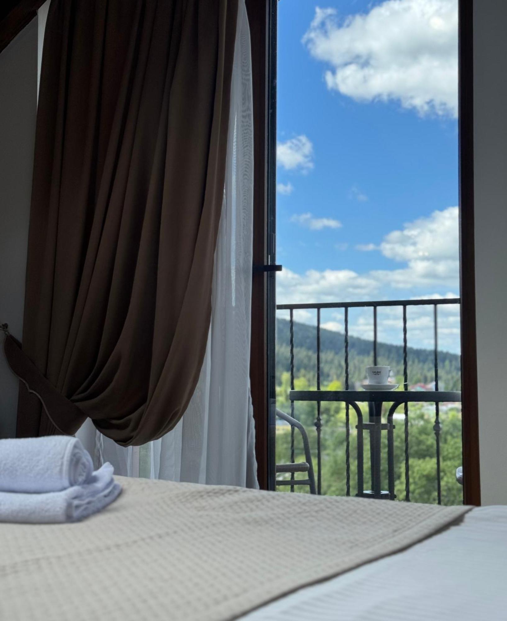Villa Alessia Skhidnytsia ภายนอก รูปภาพ