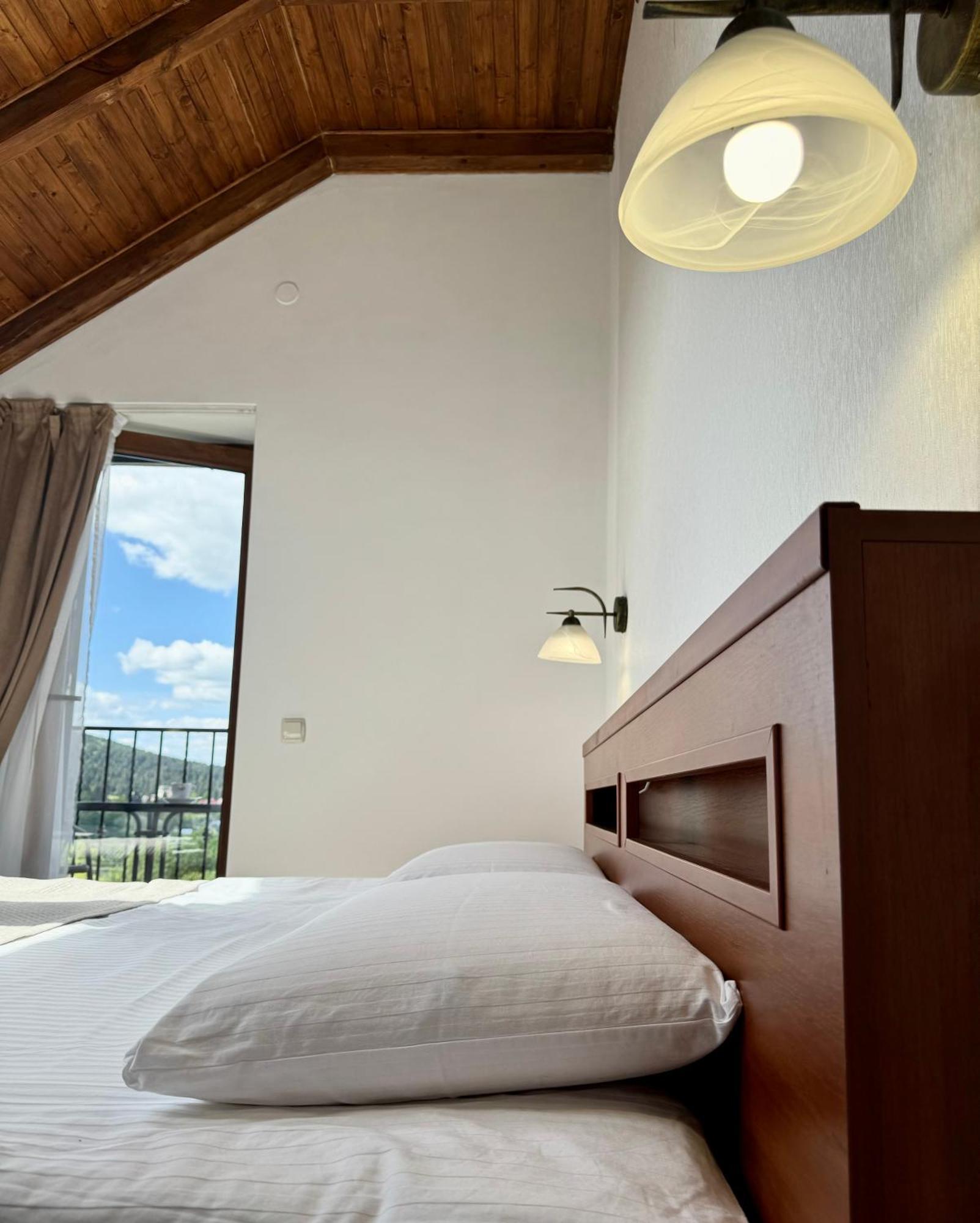 Villa Alessia Skhidnytsia ภายนอก รูปภาพ