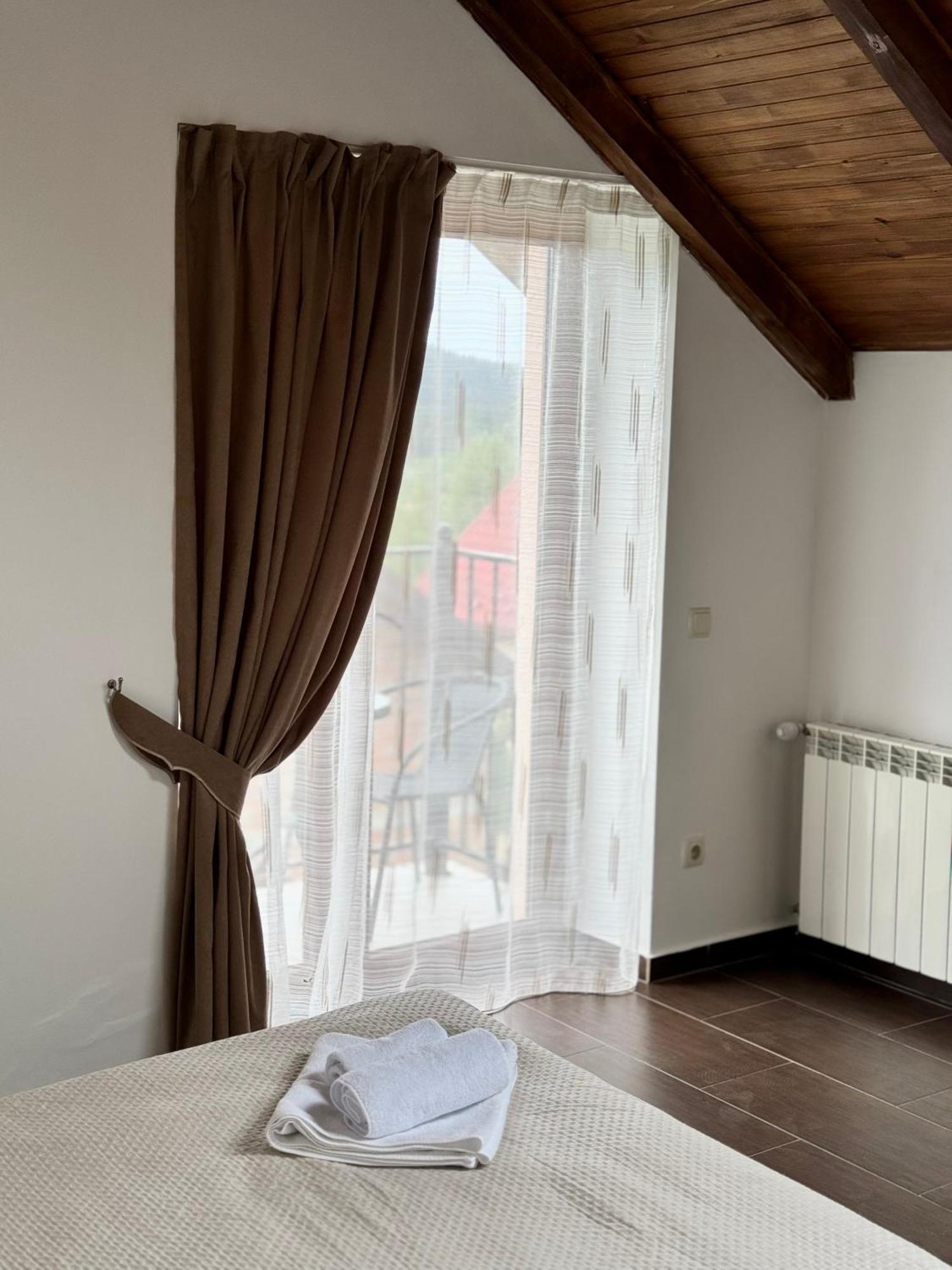 Villa Alessia Skhidnytsia ภายนอก รูปภาพ