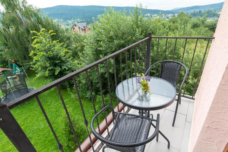 Villa Alessia Skhidnytsia ภายนอก รูปภาพ